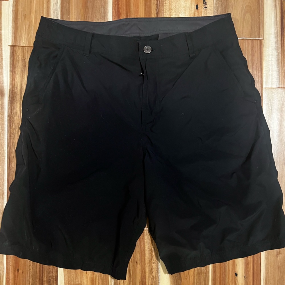 Lululemon Chino Shorts Men's 38 Black Kahuna nylon stretch